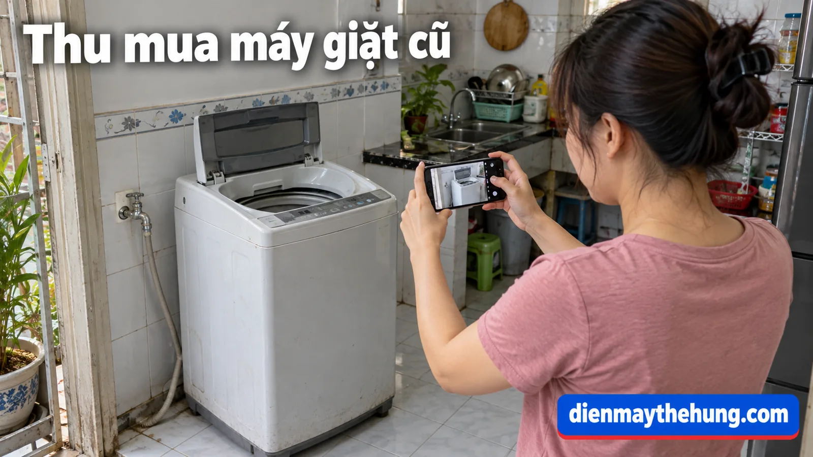 Người dùng chụp máy giặt bằng điện thoại để hỏi giá